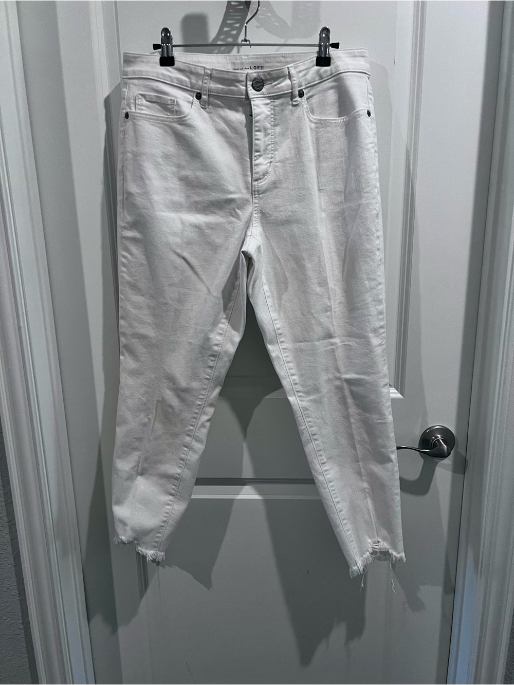 LOFT Modern Skinny/Straight Raw
Hem